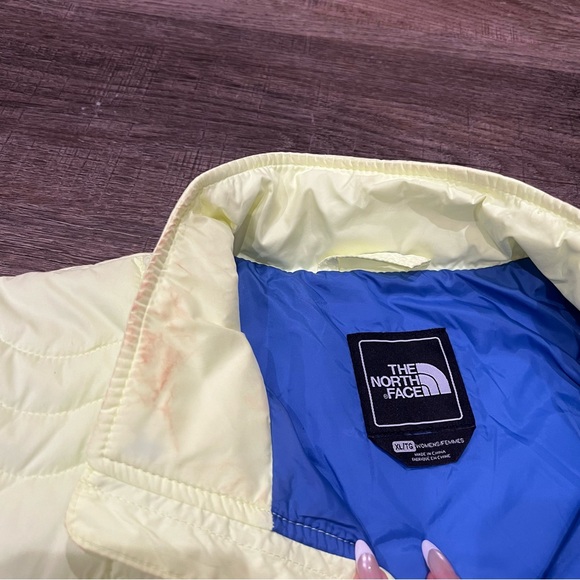 The North Face Blue and Cream Jacket - Picture 4 of 7